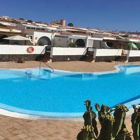 Taurus In Solymarcalma Apartmán *