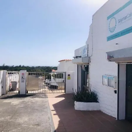 Taurus In Solymarcalma Apartmán